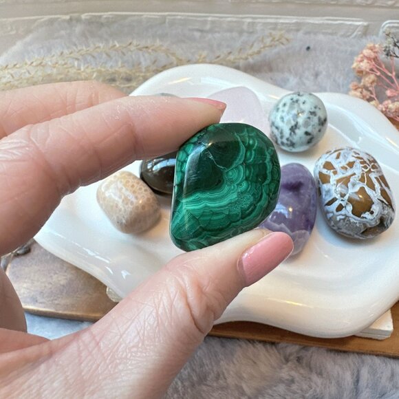 Set of 8 Crystal Tumbles - Picture 5 of 9